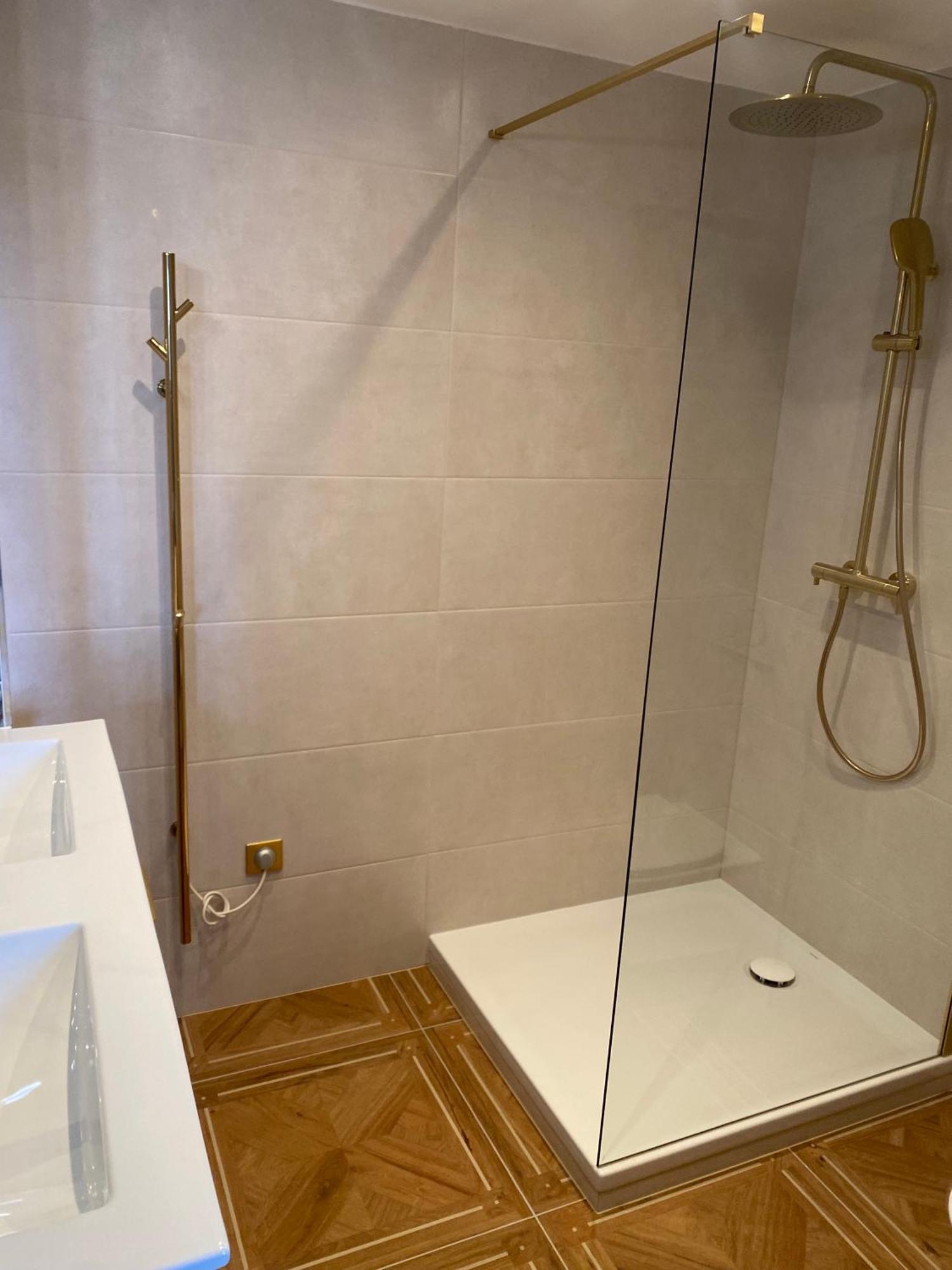 Hdg Hotel Gare De L'Isle Adam Appart'S Hotel Parmain ภายนอก รูปภาพ