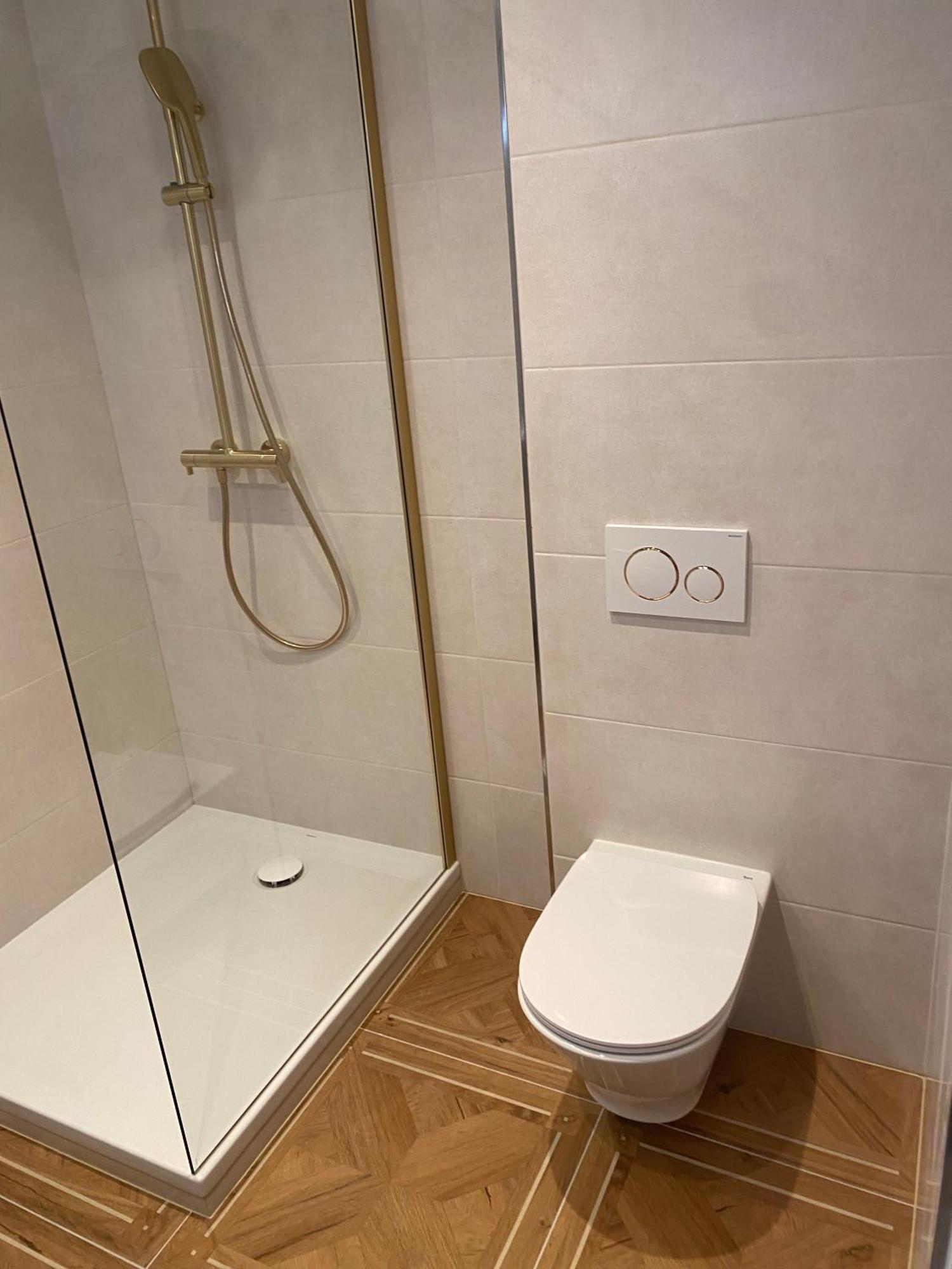 Hdg Hotel Gare De L'Isle Adam Appart'S Hotel Parmain ภายนอก รูปภาพ