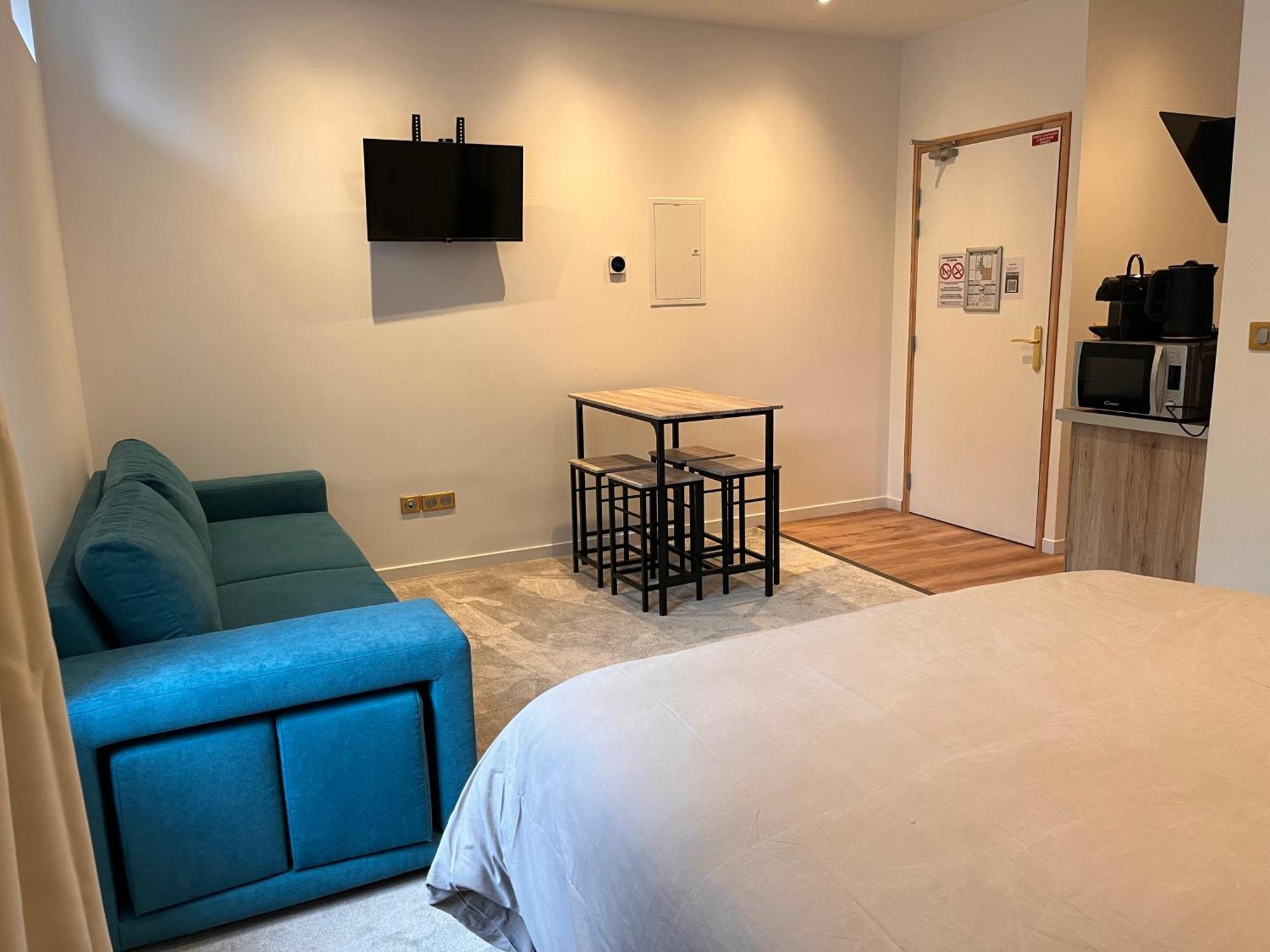 Hdg Hotel Gare De L'Isle Adam Appart'S Hotel Parmain ภายนอก รูปภาพ