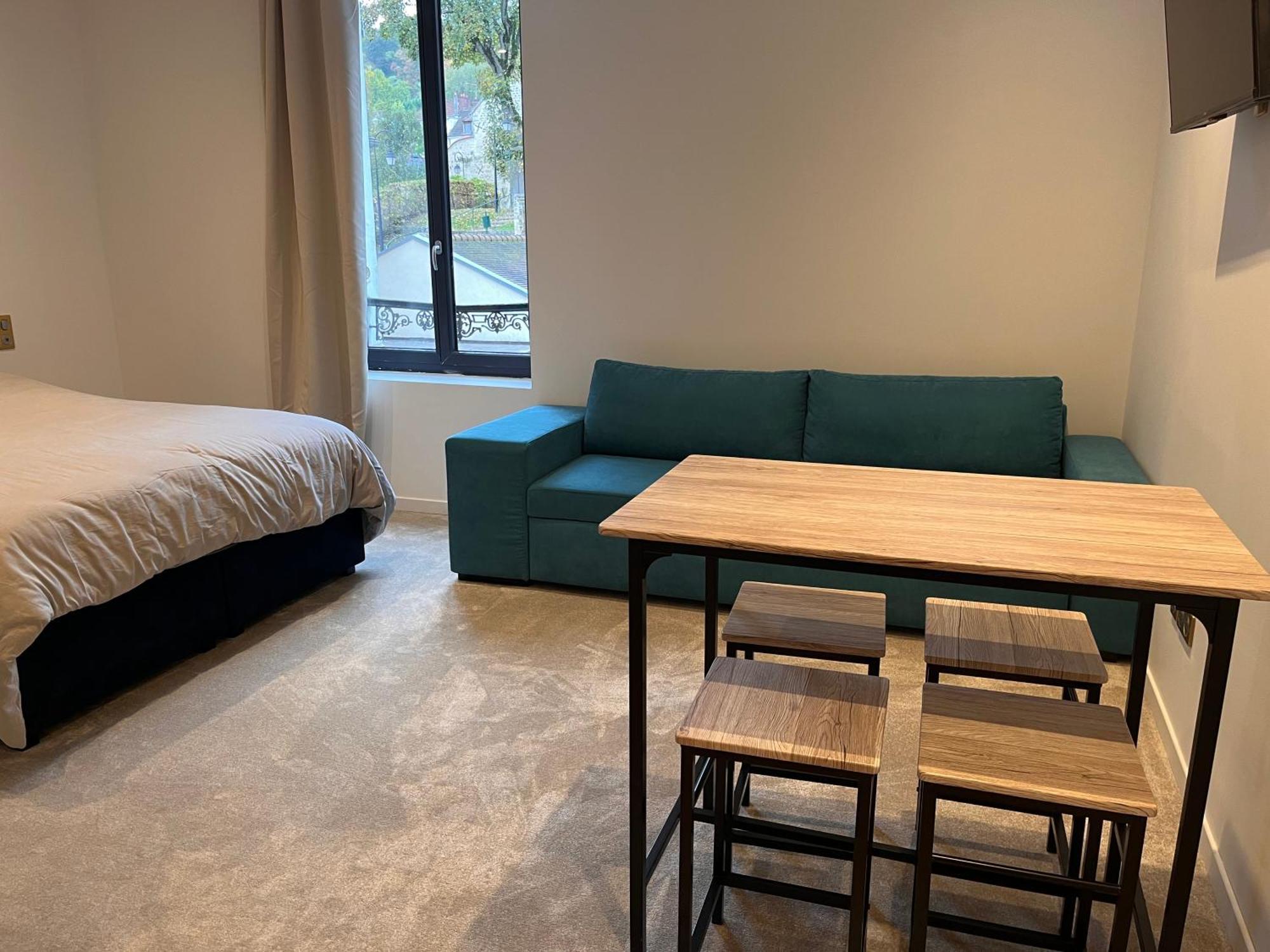 Hdg Hotel Gare De L'Isle Adam Appart'S Hotel Parmain ภายนอก รูปภาพ