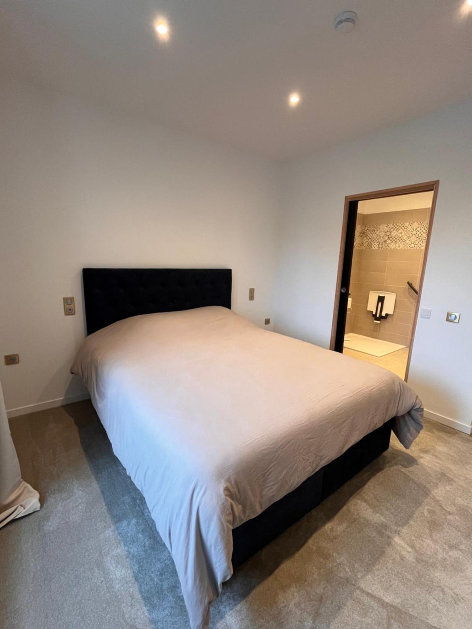 Hdg Hotel Gare De L'Isle Adam Appart'S Hotel Parmain ภายนอก รูปภาพ
